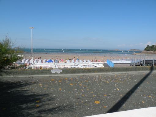  la plage de l'Ecluse, vue depuis le Boulevard Wilson
